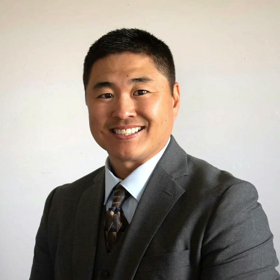 Justin Russell Professional Headshot